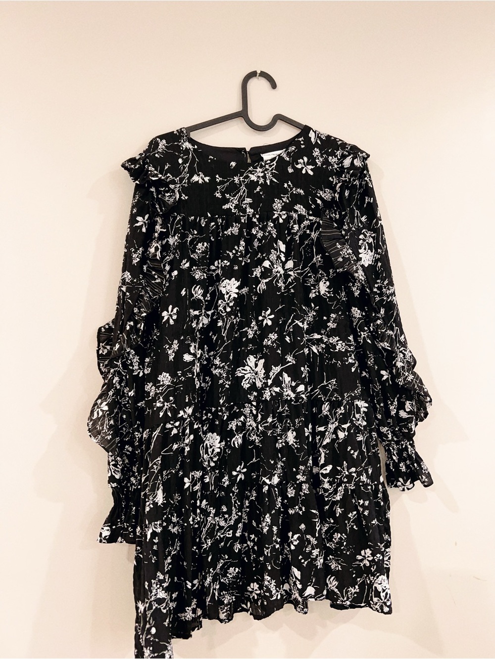 Black & White Floral Long-Sleeve Women's Dress